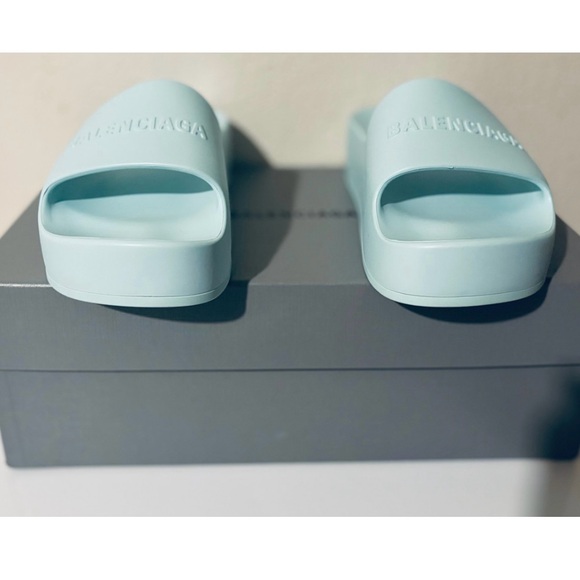 BALENCIAGA PLATFORM SLIDES! NEW WITH BOX & DUST BAGS! - Picture 5 of 12
